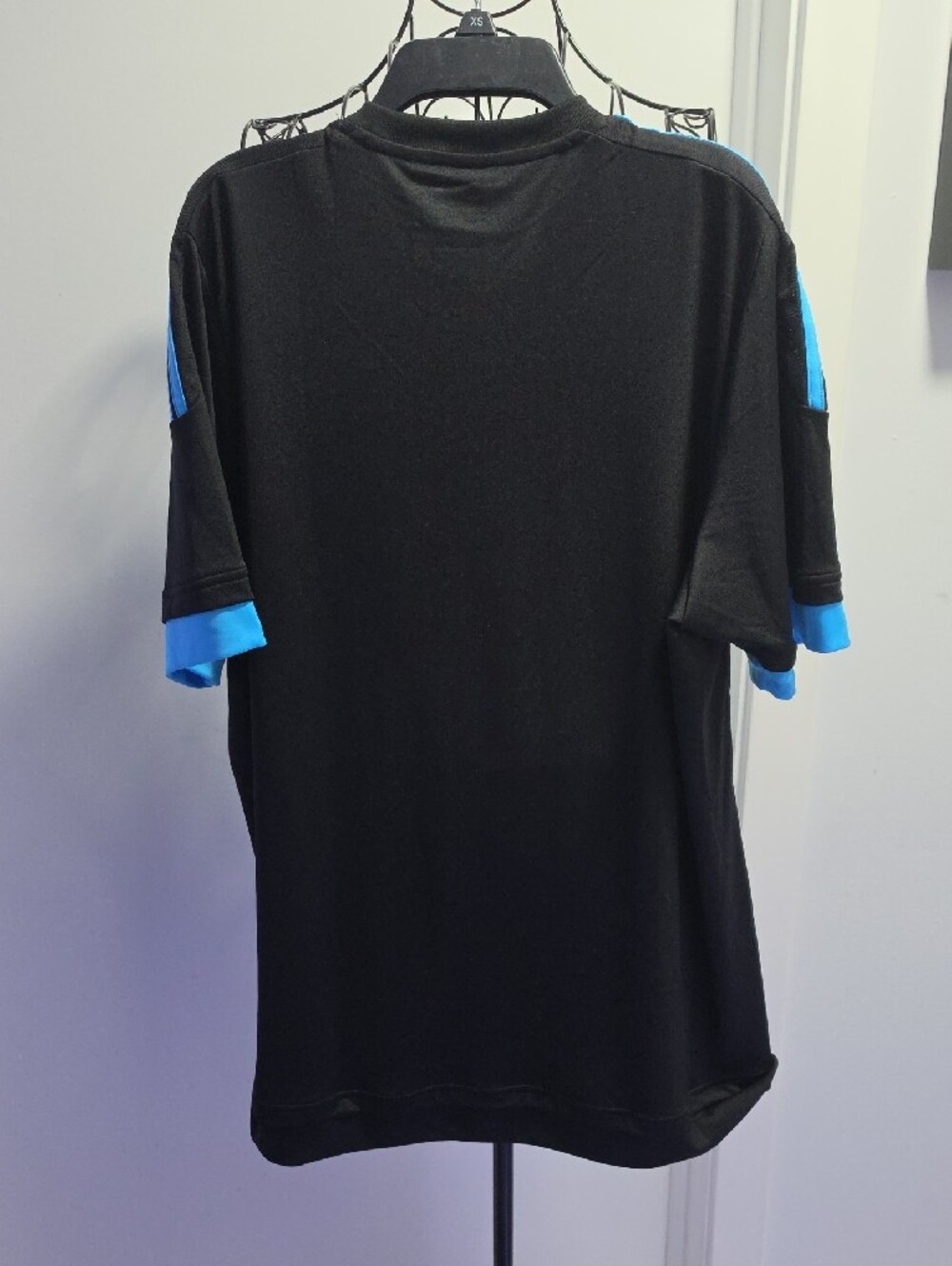 adidas Men's OM Black and Blue Football Jersey - Picture 9 of 12